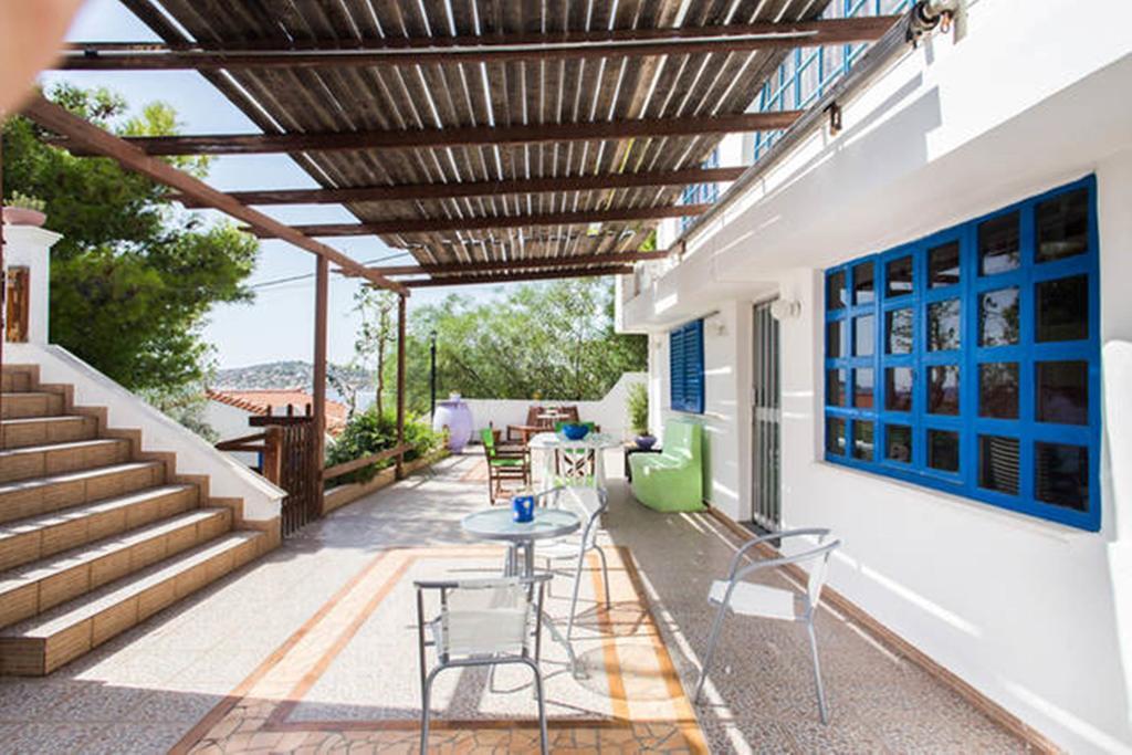 Wavedance Accommodation Salamís Exterior foto