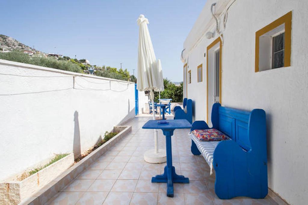 Wavedance Accommodation Salamís Exterior foto
